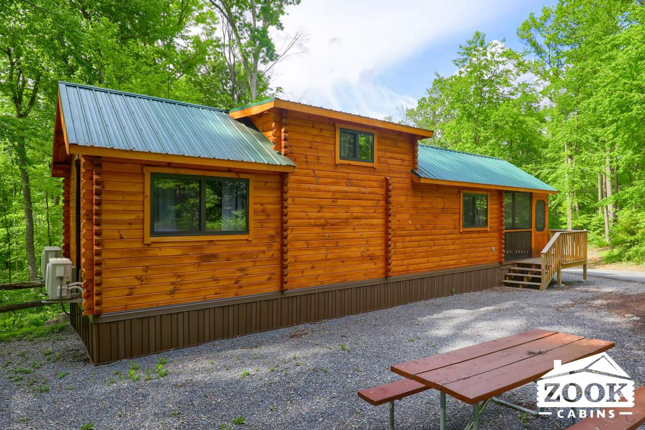 Beautiful park model log cabin home in colorado